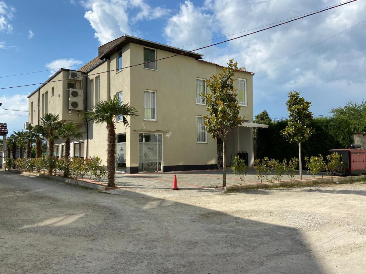 Santo Hotel Shkodër Eksteriør bilde