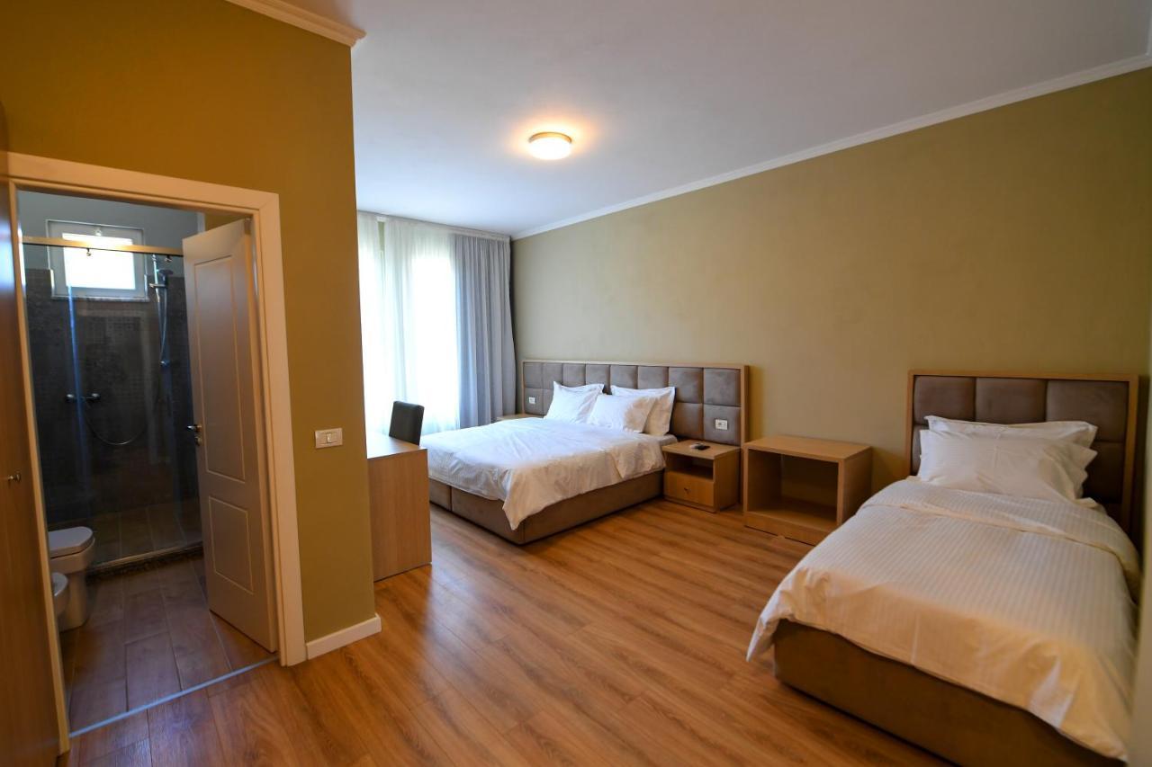 Santo Hotel Shkodër Eksteriør bilde