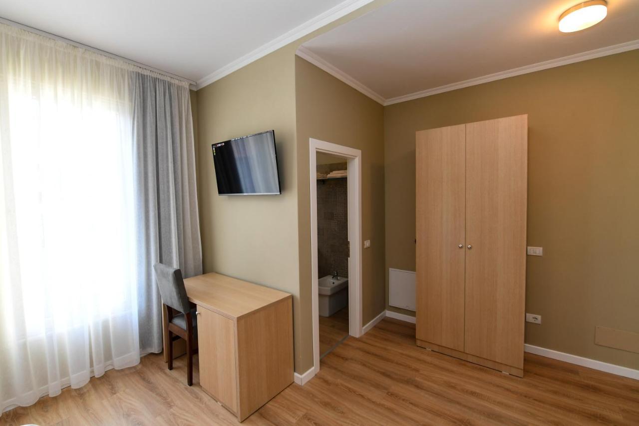 Santo Hotel Shkodër Eksteriør bilde