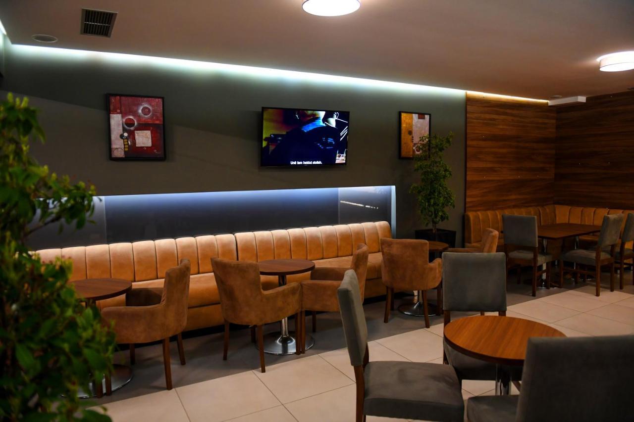 Santo Hotel Shkodër Eksteriør bilde